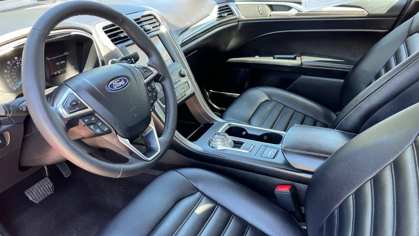 2020 Ford Fusion SEL