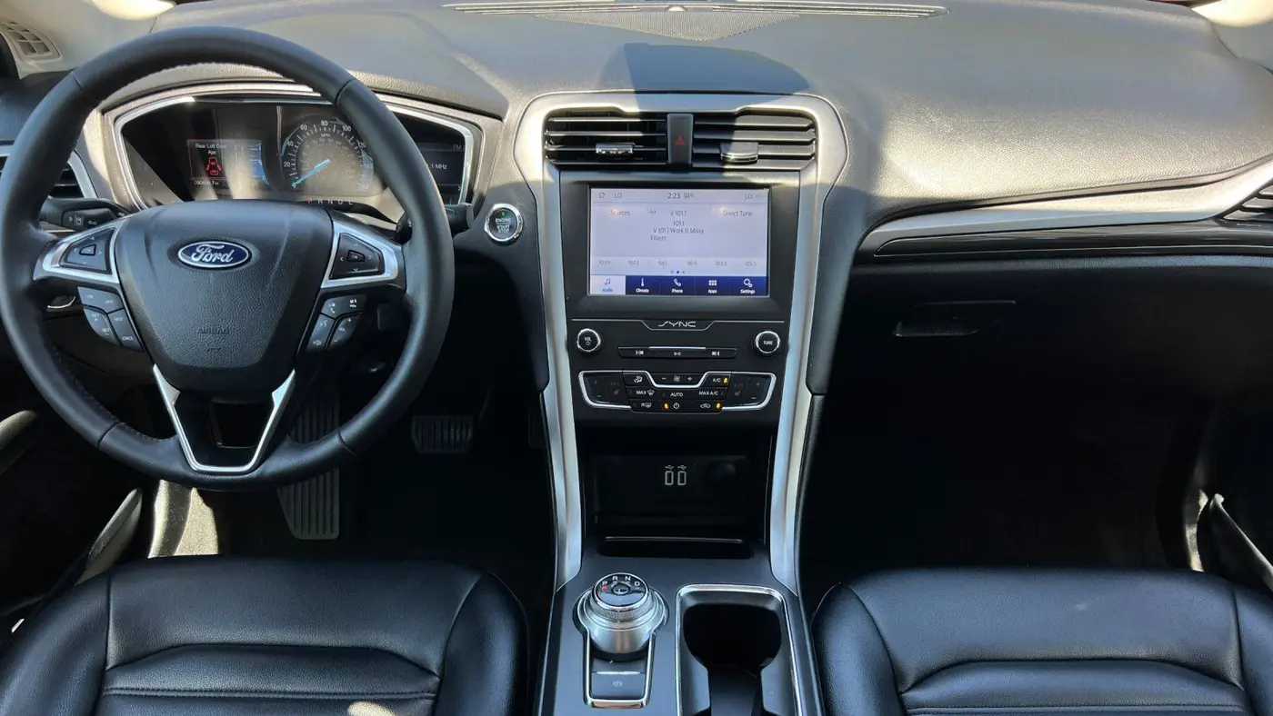 2020 Ford Fusion SEL