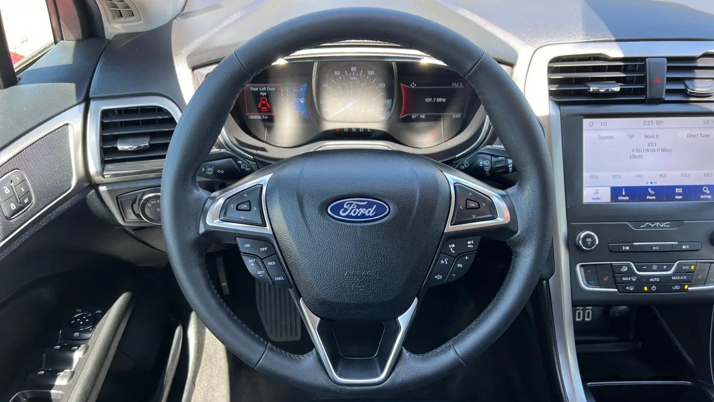 2020 Ford Fusion SEL