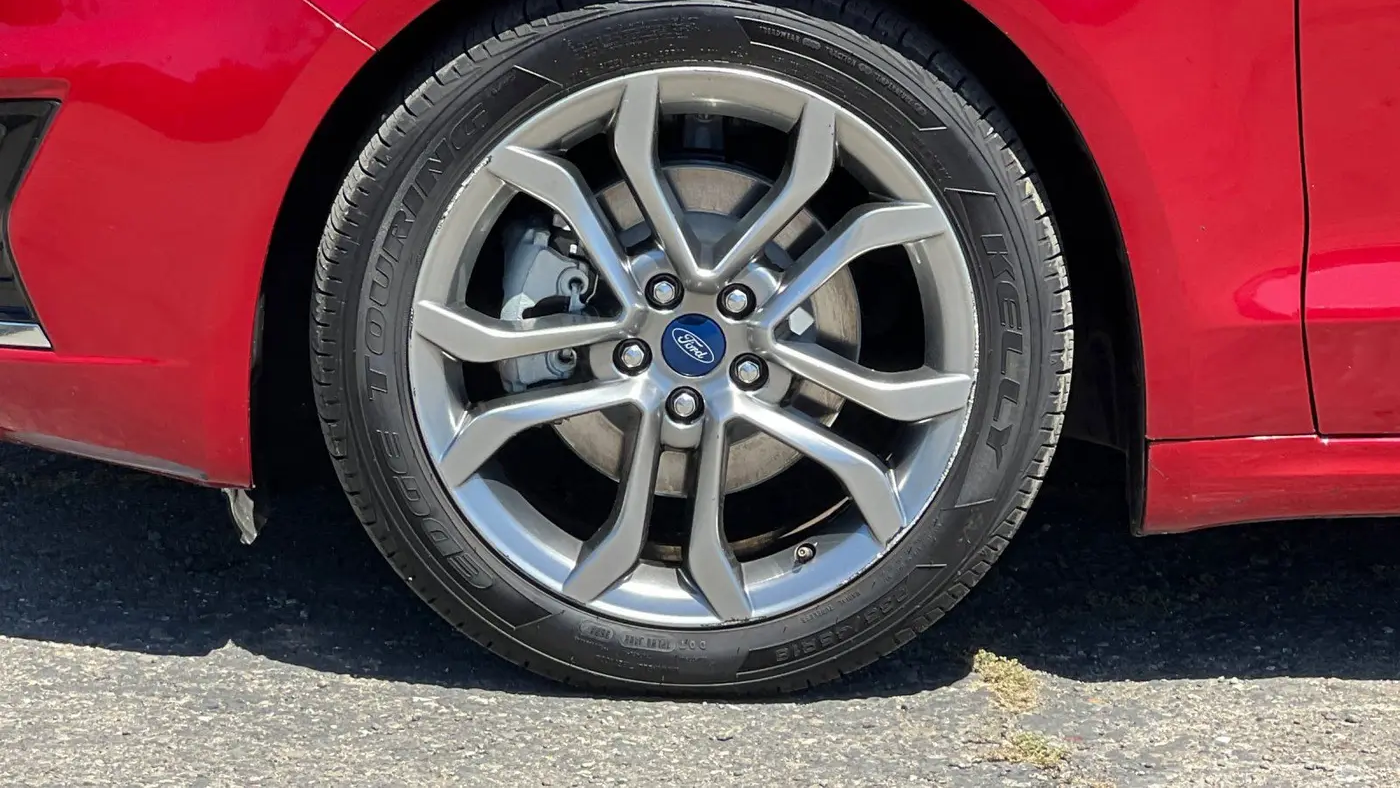 2020 Ford Fusion SEL