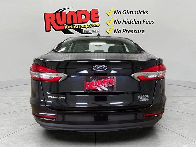 2020 Ford Fusion - $12,773