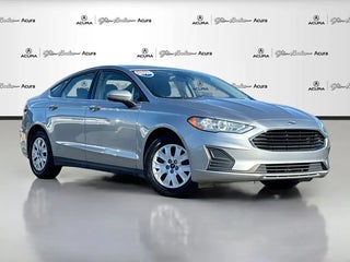 2020 Ford Fusion with Iconic Silver Metallic Exterior