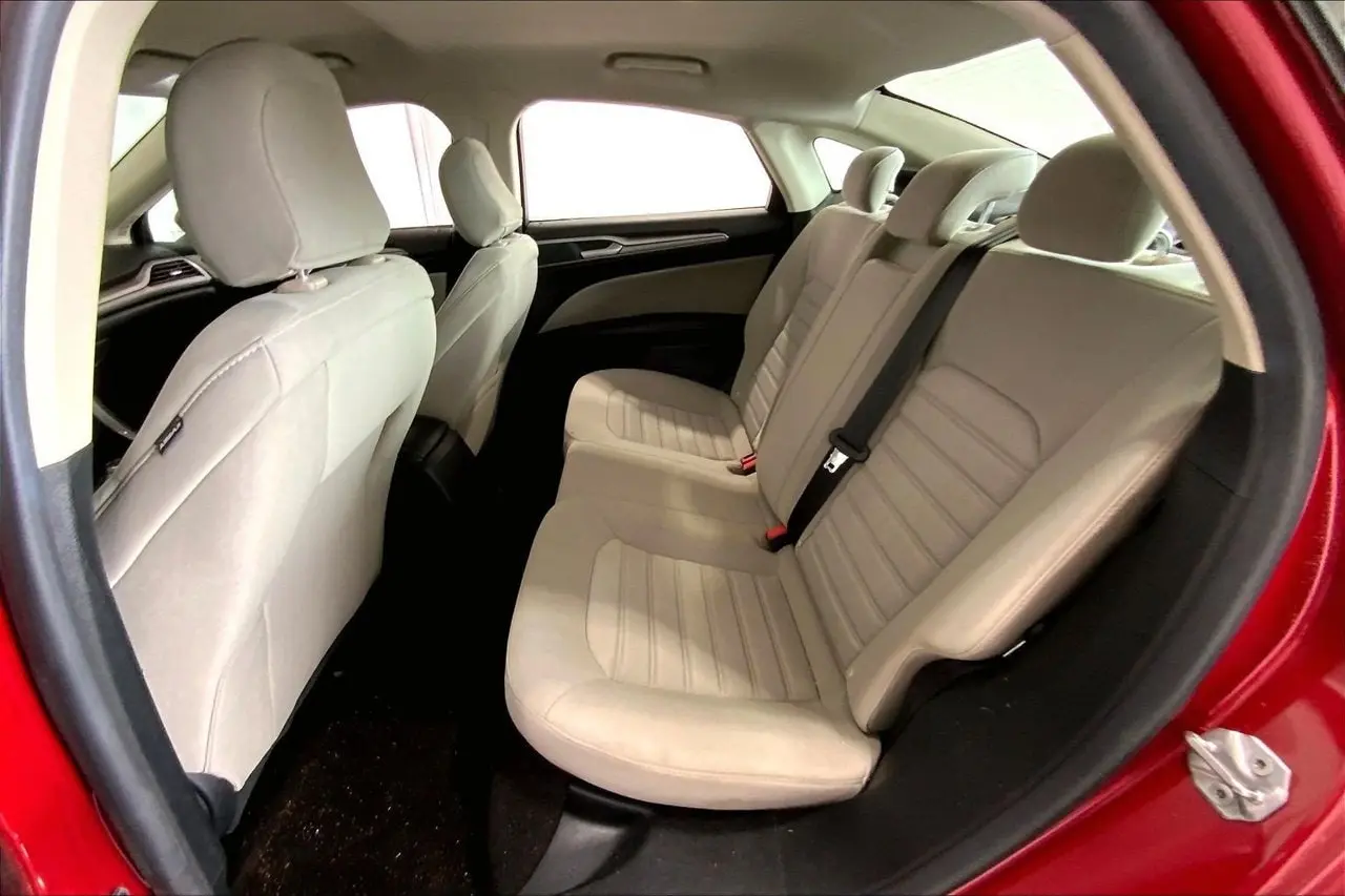 2020 Ford Fusion - $15,800