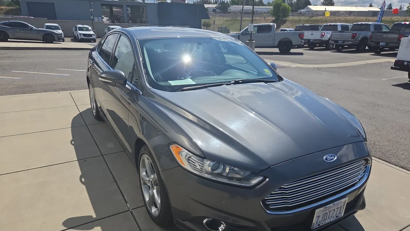 2015 Ford Fusion SE