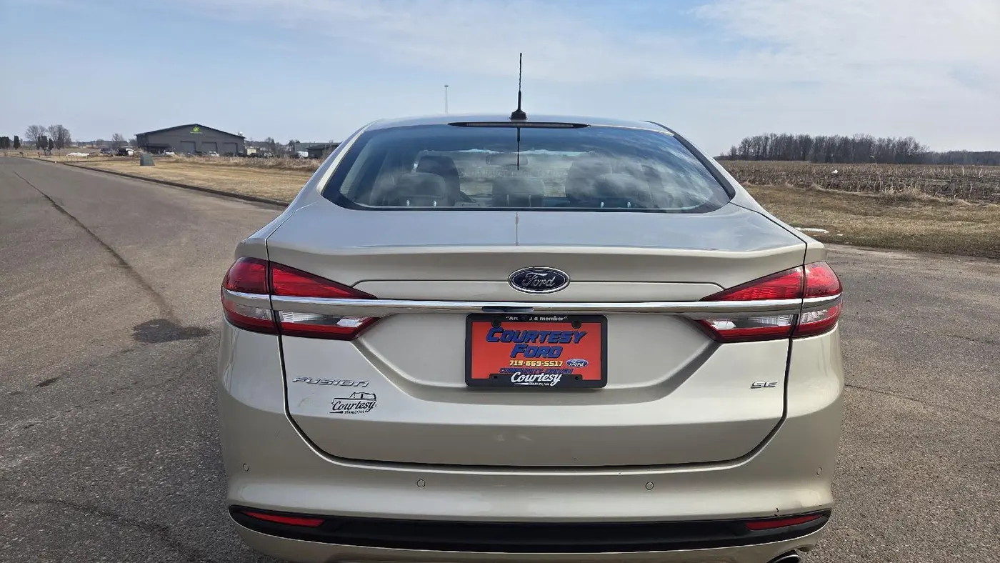 2017 Ford Fusion SE