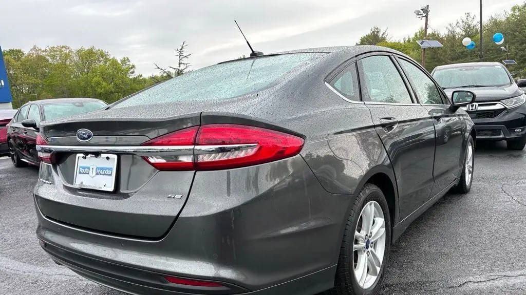 2018 Ford Fusion SE