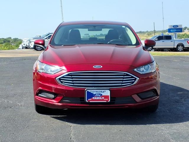 2017 Ford Fusion SE — photo 1 of 12