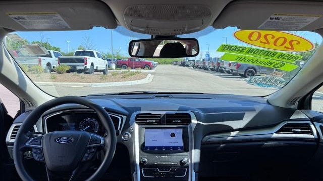 2020 Ford Fusion SE