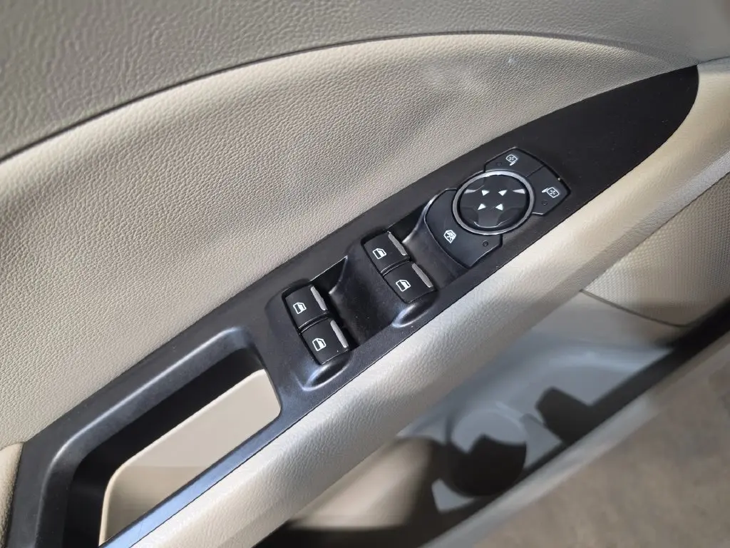 2017 Ford Fusion - $12,150