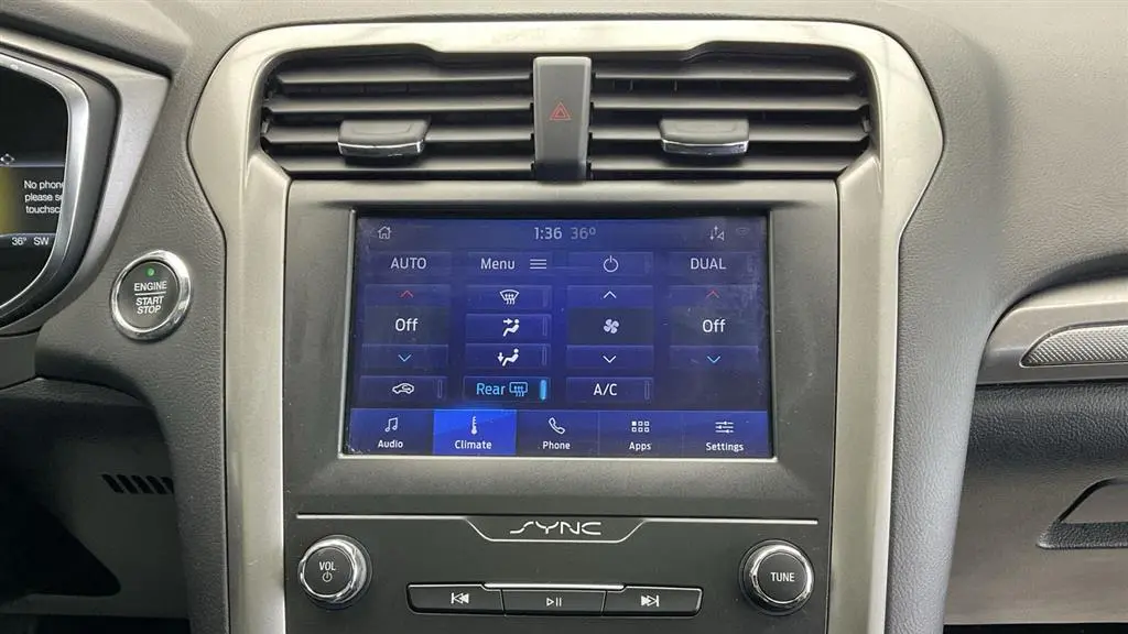 2020 Ford Fusion SE