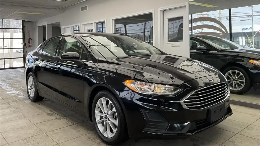 Preowned 2020 Ford Fusion SE for Sale