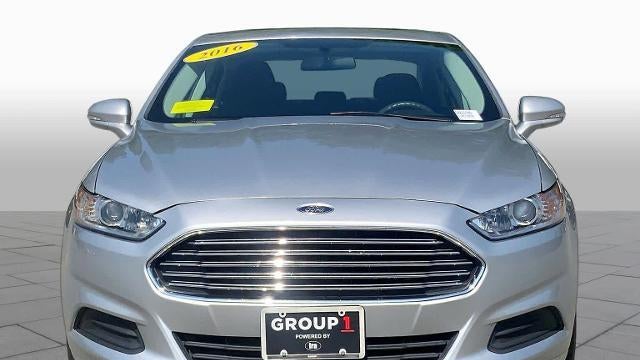 2016 Ford Fusion SE