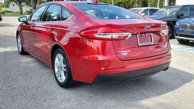 2020 Ford Fusion SE