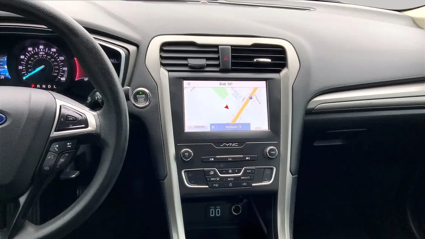 2020 Ford Fusion SE