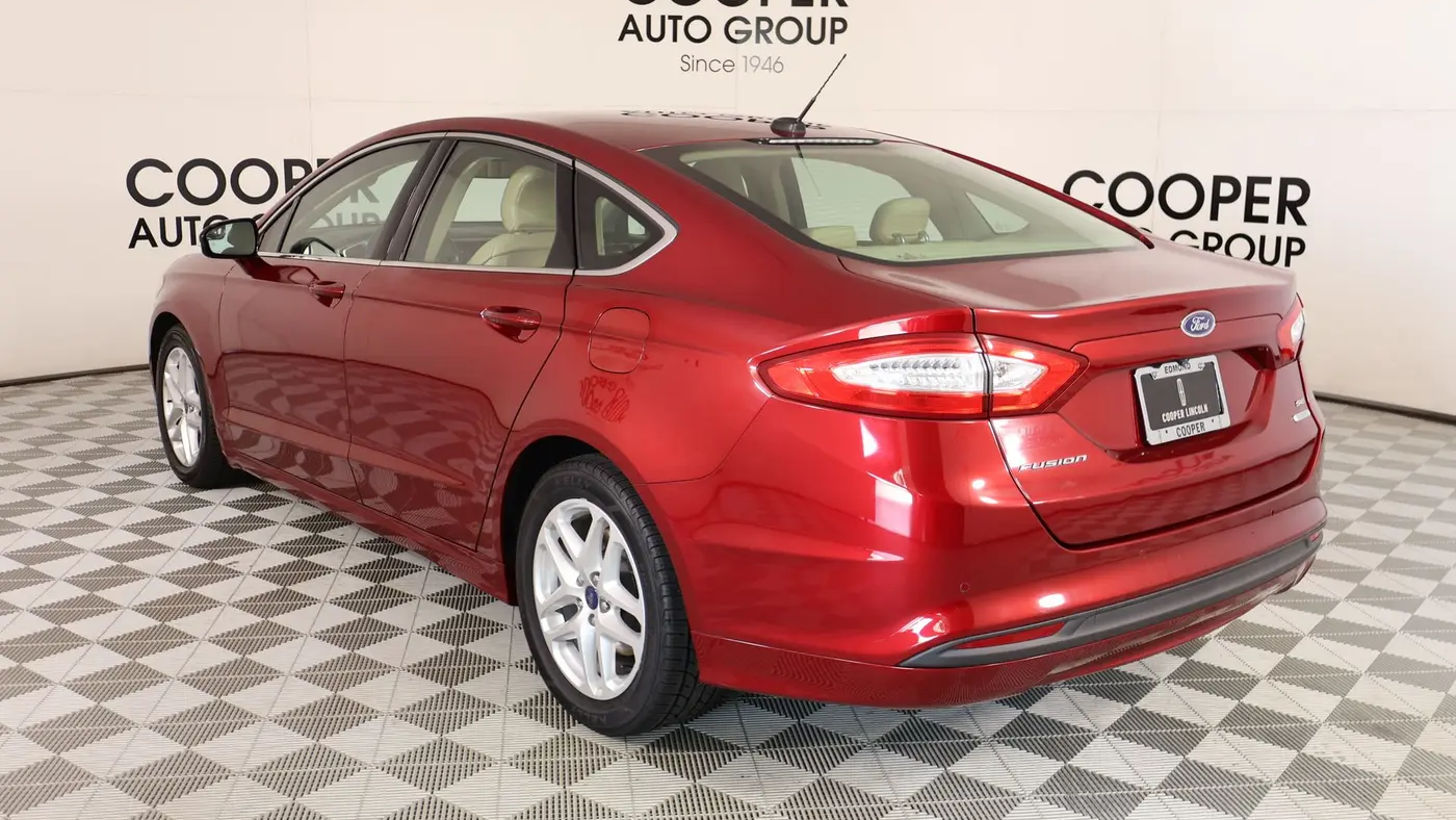 2016 Ford Fusion SE