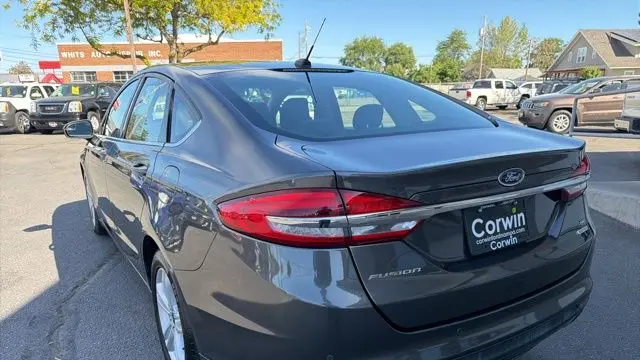 2018 Ford Fusion SE