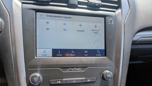 2020 Ford Fusion SE