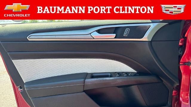 2020 Ford Fusion SE