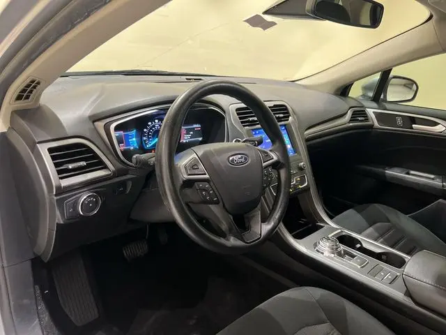 2020 Ford Fusion - $14,015