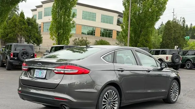 2017 Ford Fusion SE