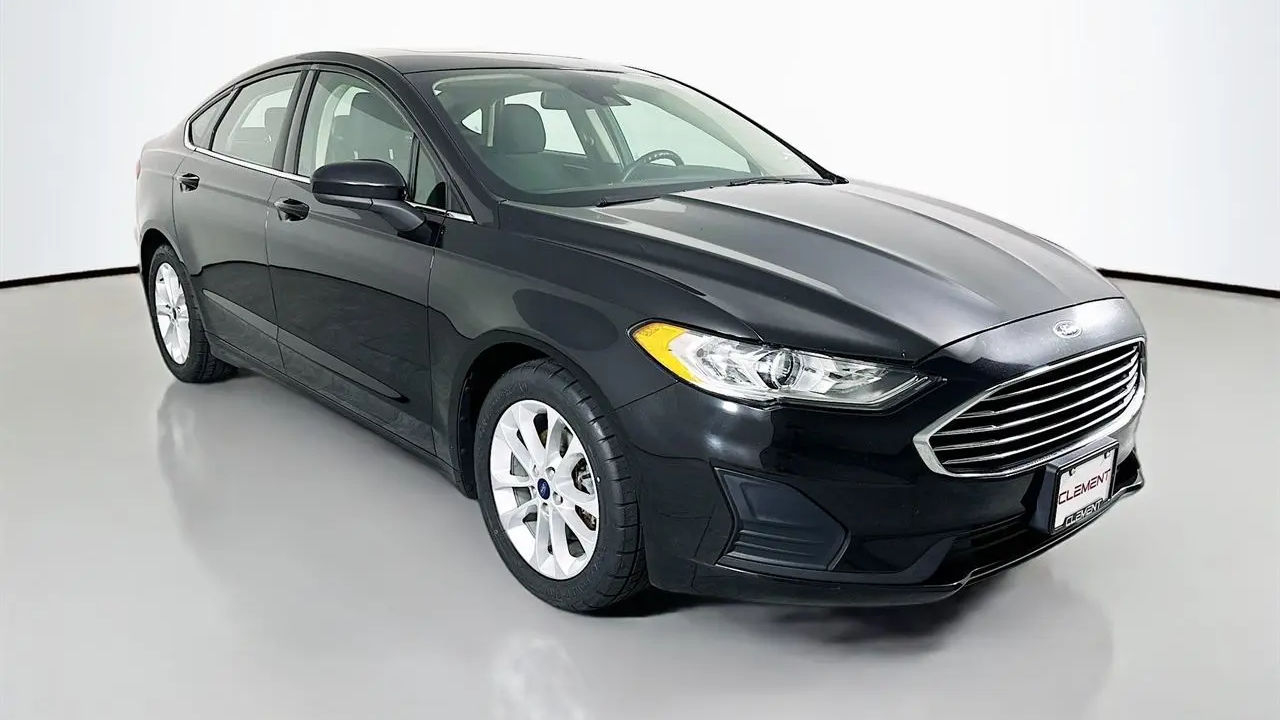2020 Ford Fusion SE