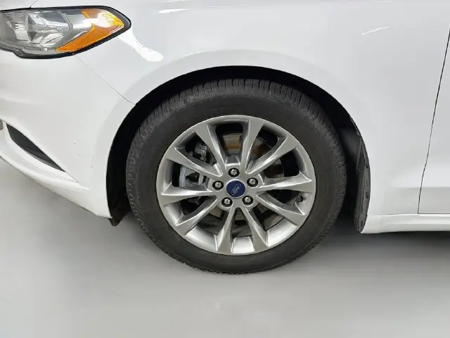 2017 Ford Fusion - $9,000