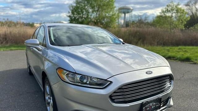 Preowned 2015 Ford Fusion SE for Sale