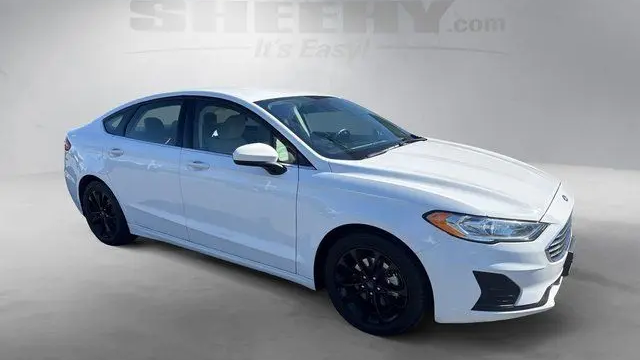 2020 Ford Fusion SE