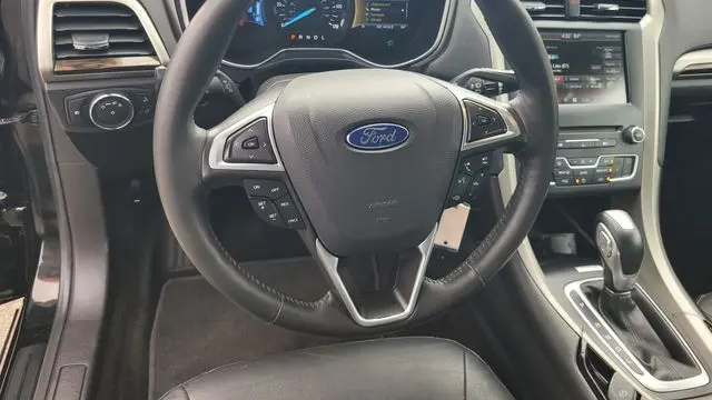 2016 Ford Fusion Hybrid SE