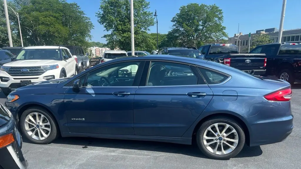 2019 Ford Fusion Hybrid SE