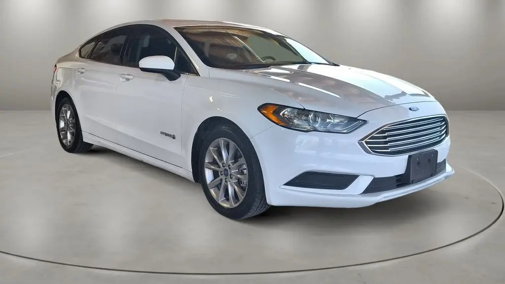 2017 Ford Fusion Hybrid SE