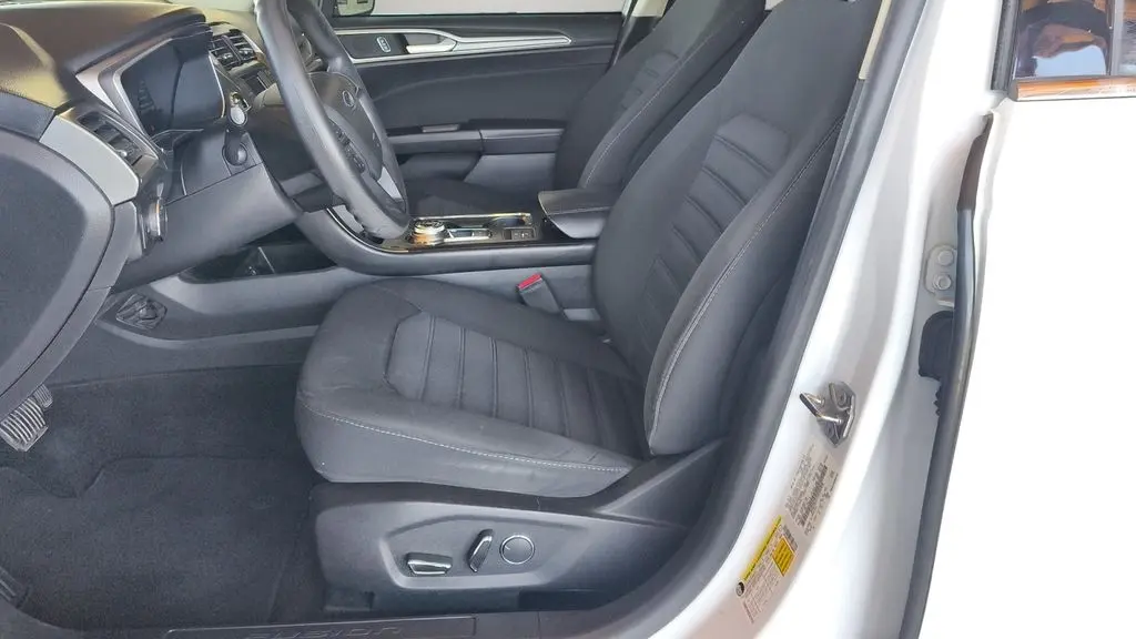 2017 Ford Fusion Hybrid SE