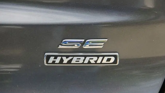 2020 Ford Fusion Hybrid SE