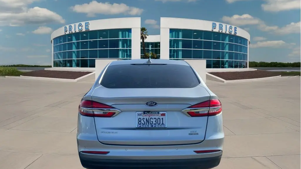 2020 Ford Fusion Hybrid SE
