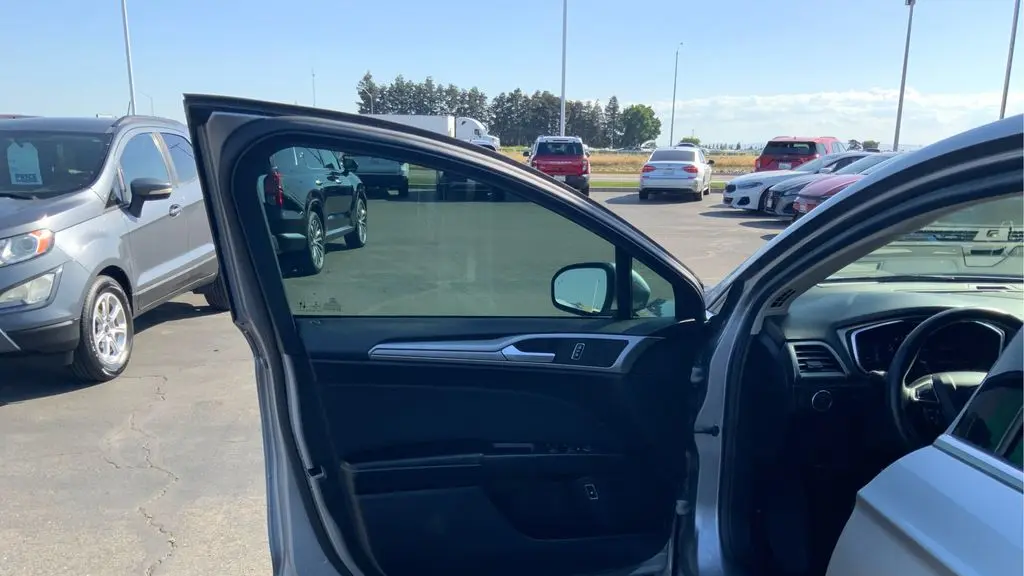 2020 Ford Fusion Hybrid SE