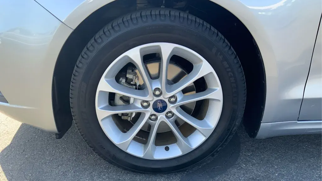 2020 Ford Fusion Hybrid SE