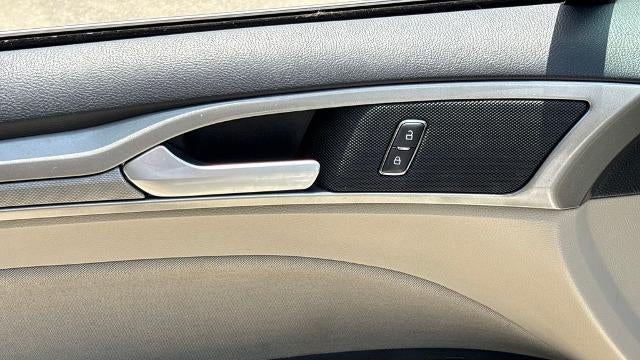 2020 Ford Fusion Hybrid SE