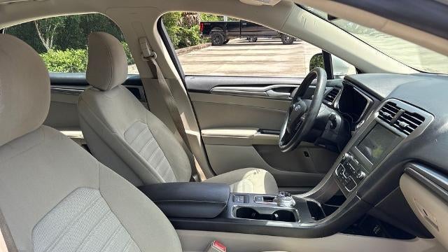 2020 Ford Fusion Hybrid SE