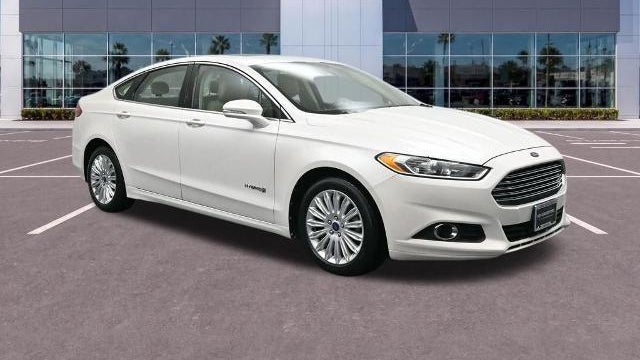 Preowned 2013 Ford Fusion Hybrid SE for Sale