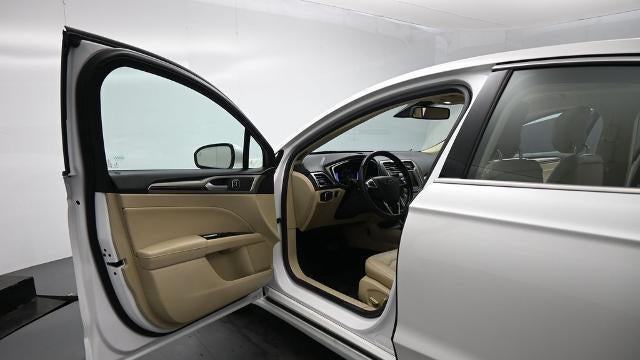 2013 Ford Fusion Hybrid SE