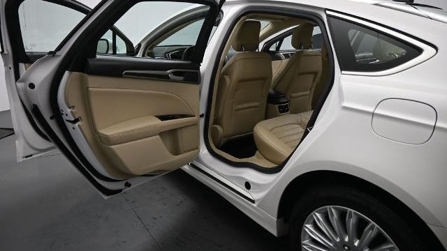 2013 Ford Fusion Hybrid SE