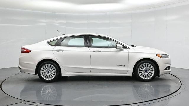 2013 Ford Fusion Hybrid SE