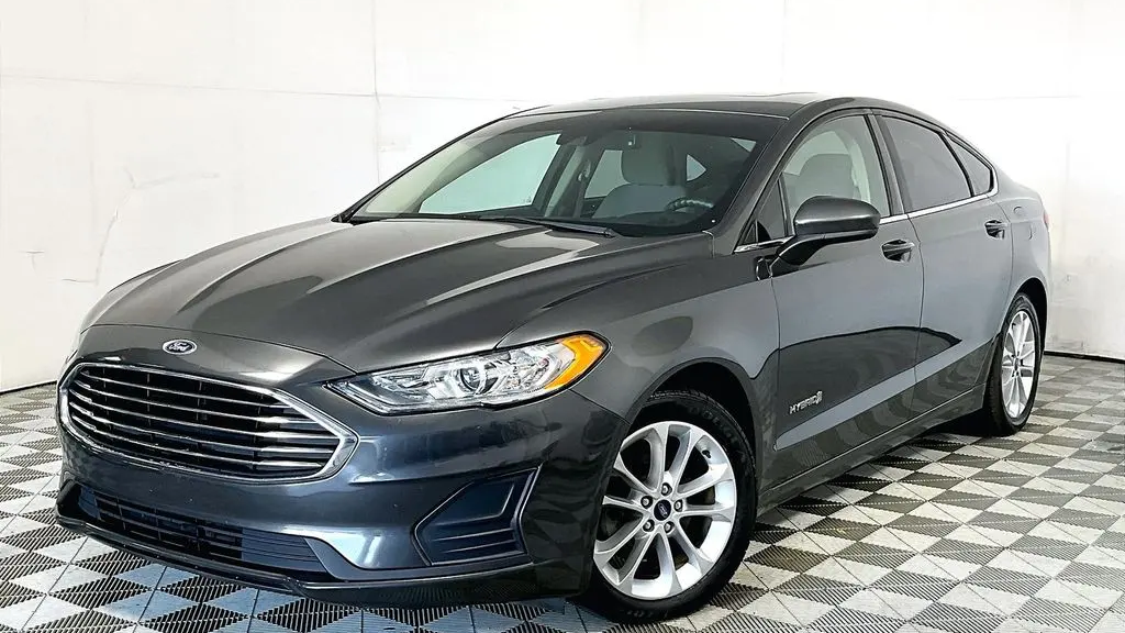 2019 Ford Fusion Hybrid SE