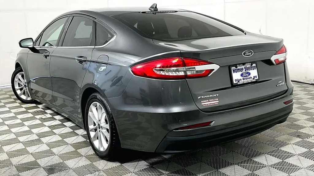 2019 Ford Fusion Hybrid SE