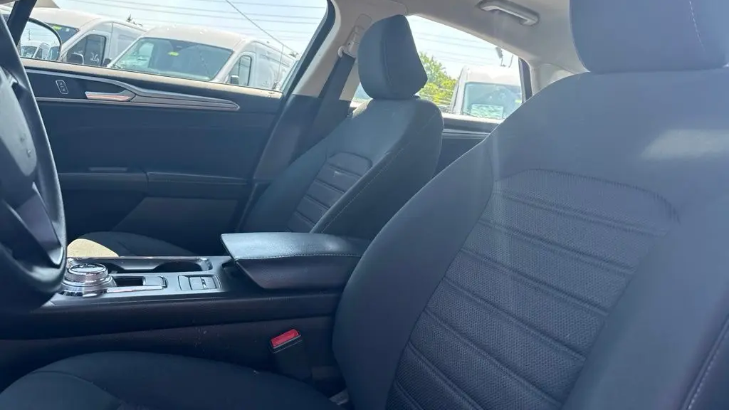 2020 Ford Fusion Hybrid SE