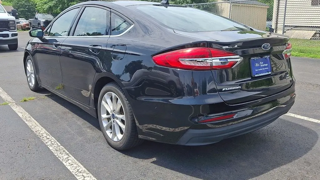 2020 Ford Fusion Hybrid SE