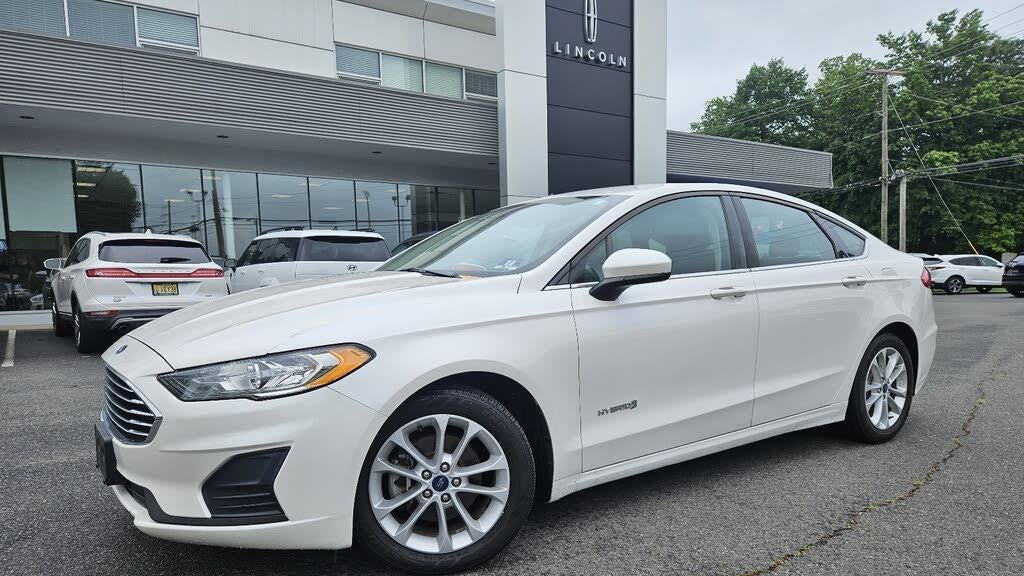 Preowned 2019 Ford Fusion Hybrid SE for Sale