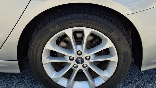 2020 Ford Fusion Hybrid SE
