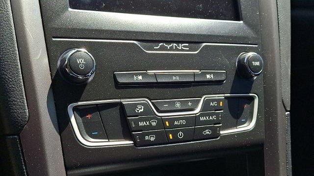 2020 Ford Fusion Hybrid SE