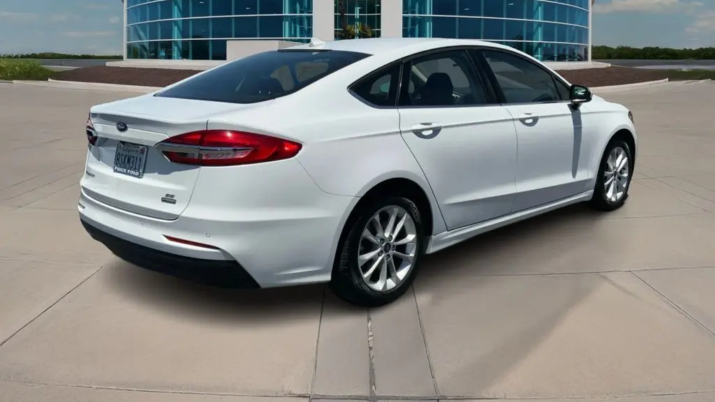 2020 Ford Fusion Hybrid SE